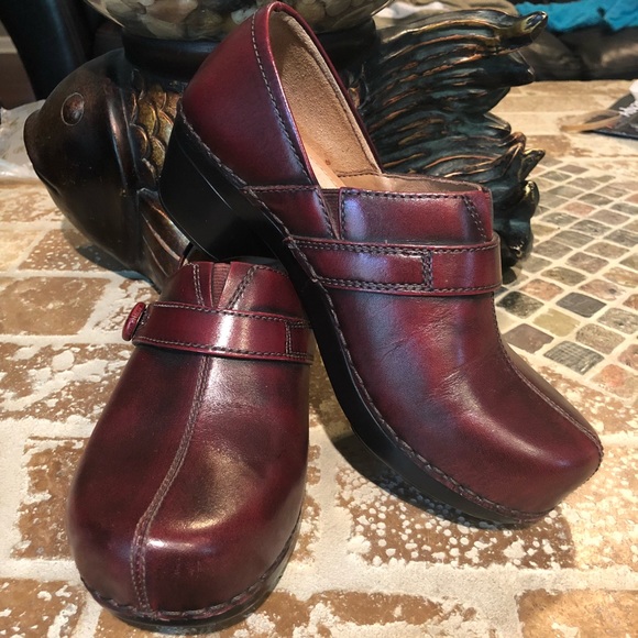 Dansko Shoes - Dansko like new size 35